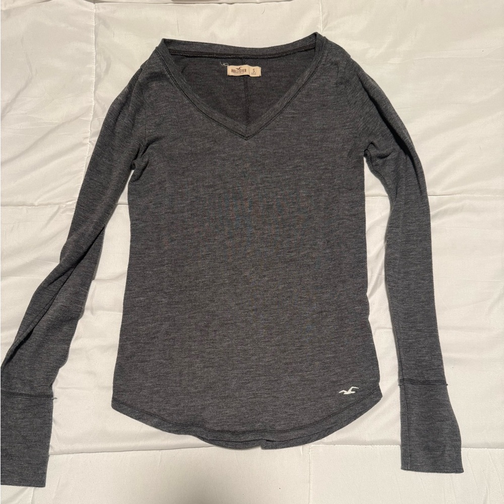 Y2K Hollister V-Neck Long Sleeve Tee Shirt Gray White Logo Small 2000s